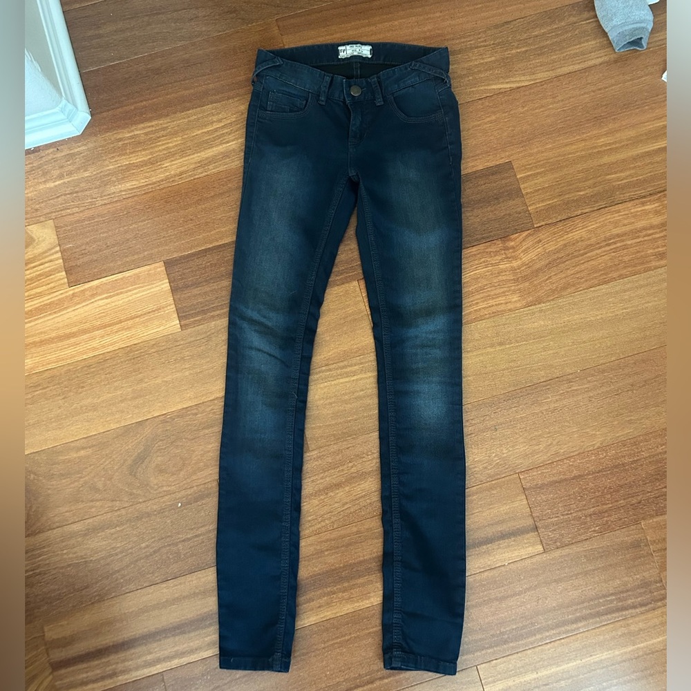 Free People Women’s Size 24 Skinny Low-Waisted Jeans